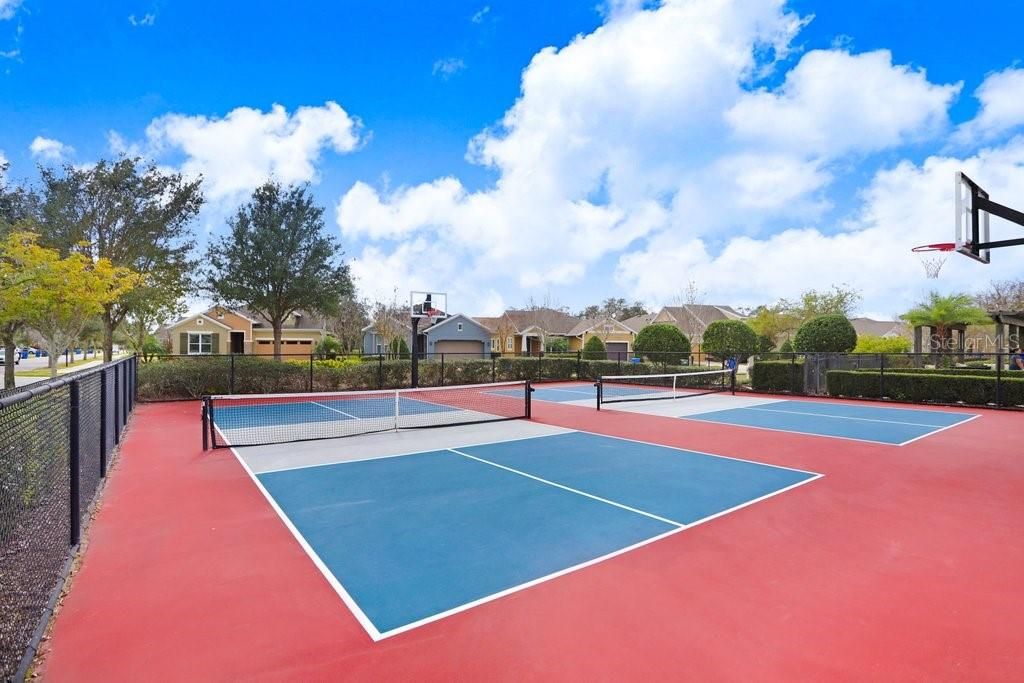 For Sale: $495,000 (2 beds, 2 baths, 2400 Square Feet)