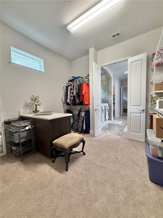 For Sale: $495,000 (2 beds, 2 baths, 2400 Square Feet)
