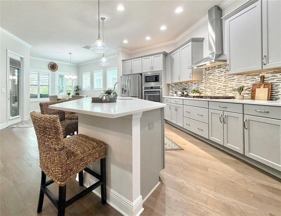 For Sale: $495,000 (2 beds, 2 baths, 2400 Square Feet)