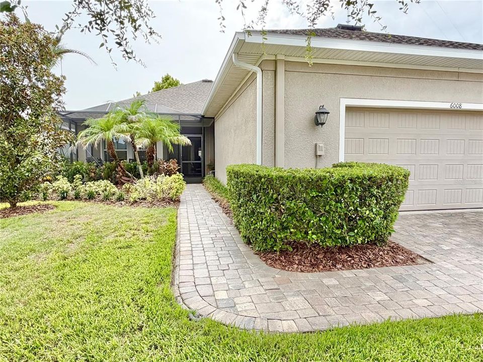 For Sale: $495,000 (2 beds, 2 baths, 2400 Square Feet)
