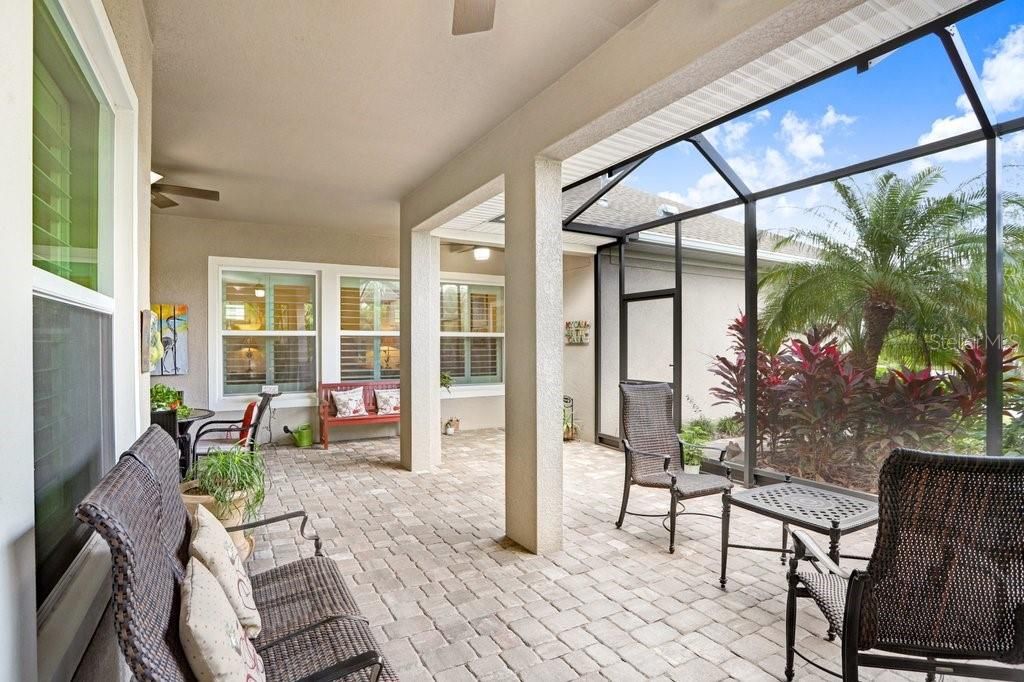 For Sale: $495,000 (2 beds, 2 baths, 2400 Square Feet)