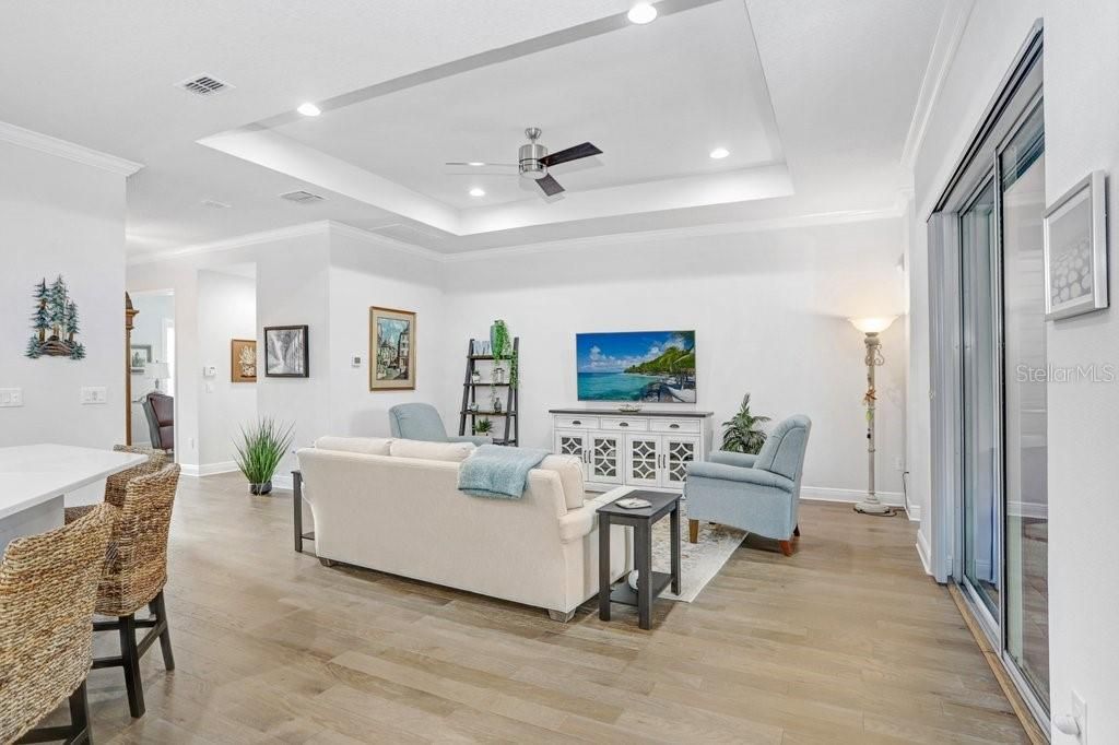 For Sale: $495,000 (2 beds, 2 baths, 2400 Square Feet)