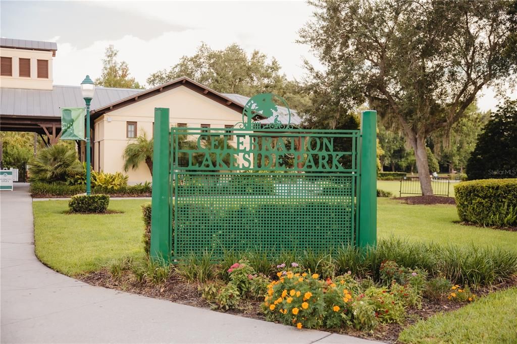 For Sale: $299,000 (2 beds, 2 baths, 1360 Square Feet)