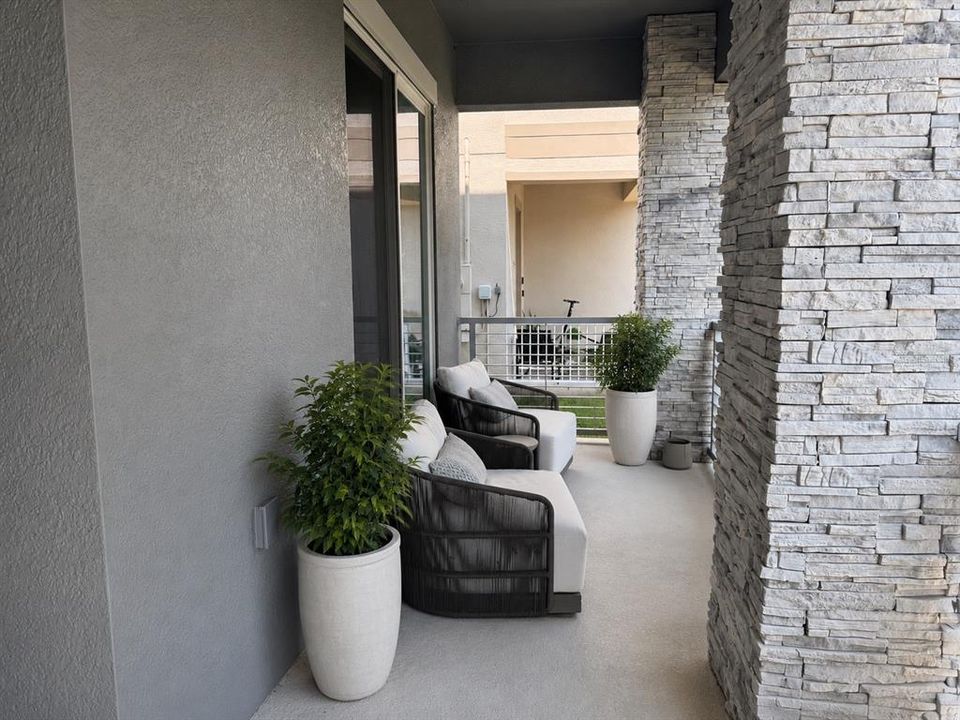 En Venta: $555,000 (3 camas, 2 baños, 2082 Pies cuadrados)