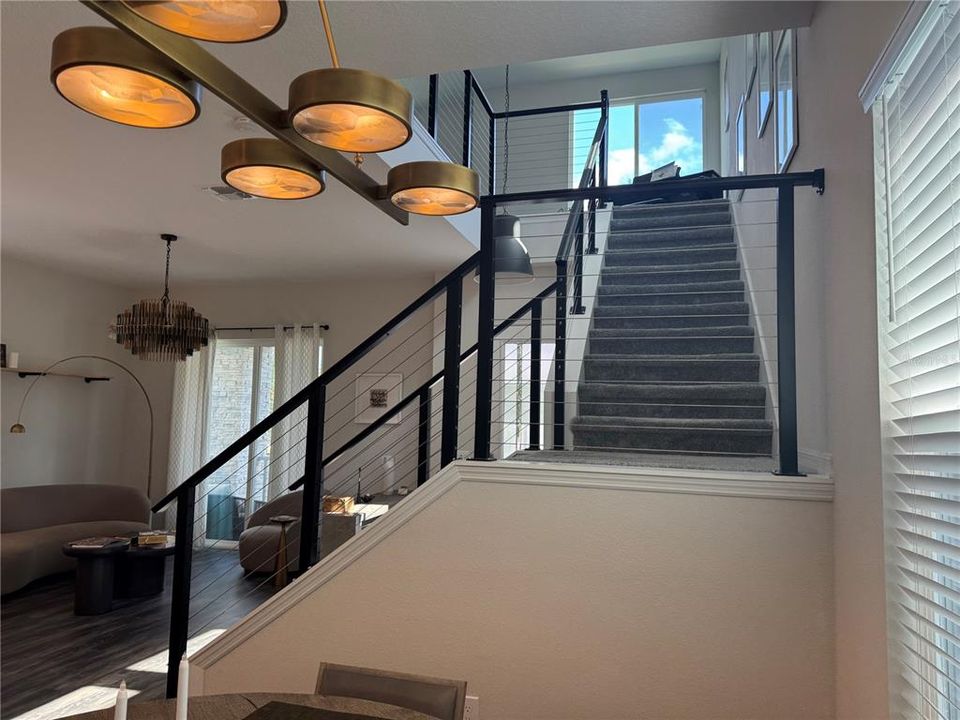 En Venta: $555,000 (3 camas, 2 baños, 2082 Pies cuadrados)
