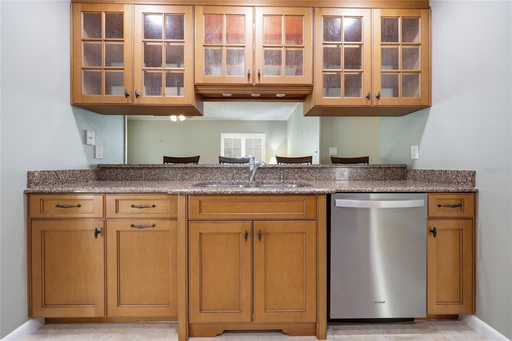 На продажу: $349,900 (3 спален, 2 ванн, 1495 Квадратных фут)