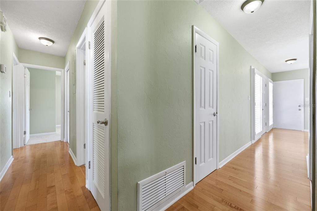 На продажу: $349,900 (3 спален, 2 ванн, 1495 Квадратных фут)