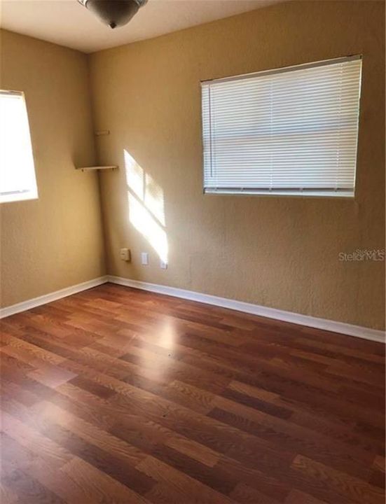 В аренду: $1,700 (3 спален, 1 ванн, 1008 Квадратных фут)