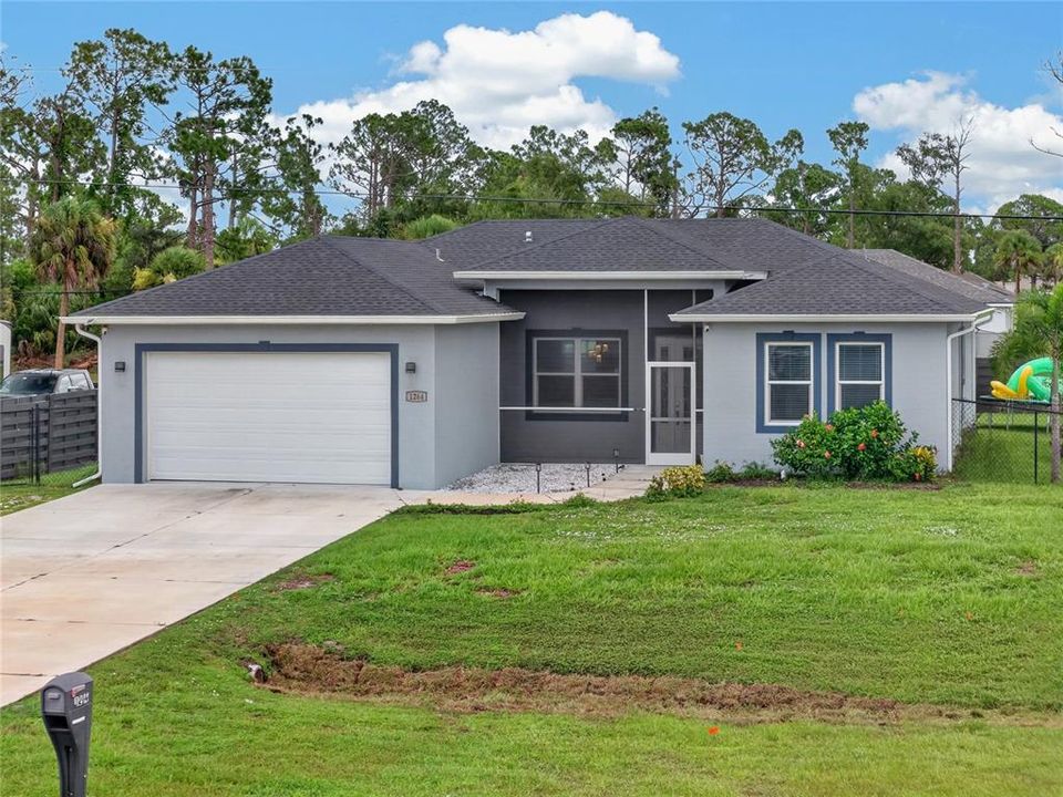 For Sale: $550,000 (4 beds, 2 baths, 1667 Square Feet)