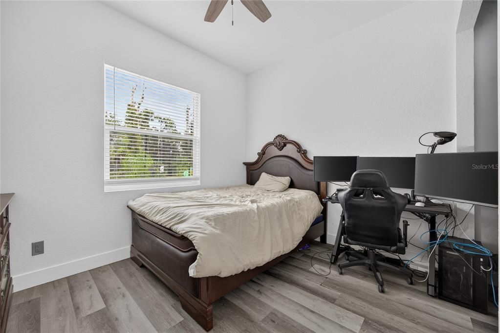 For Sale: $550,000 (4 beds, 2 baths, 1667 Square Feet)
