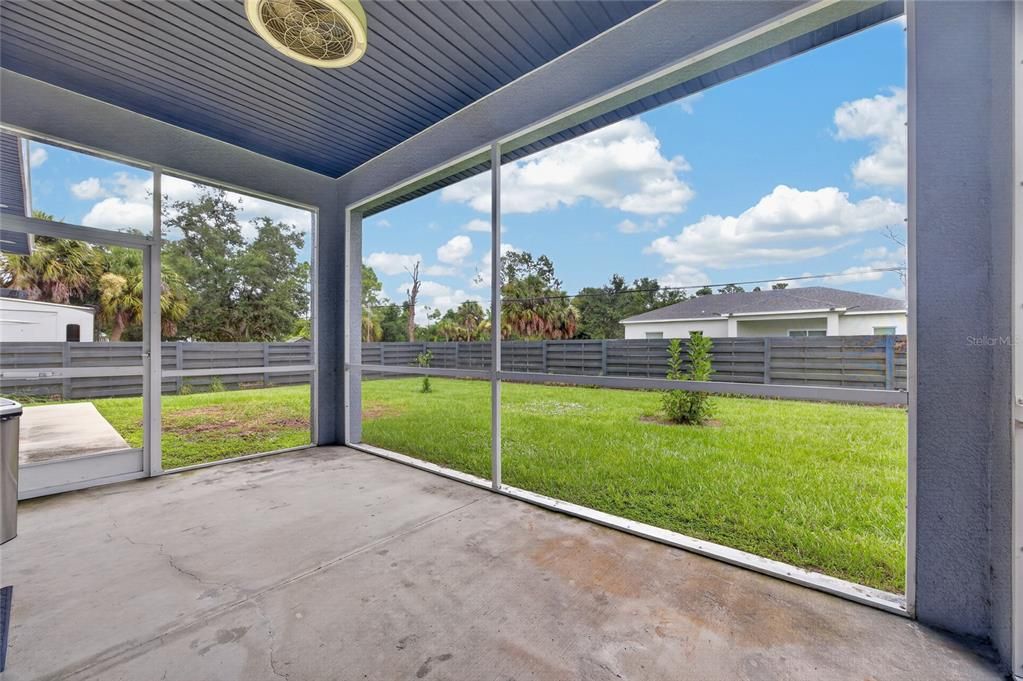 For Sale: $550,000 (4 beds, 2 baths, 1667 Square Feet)