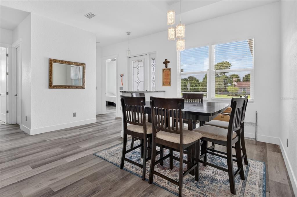 For Sale: $550,000 (4 beds, 2 baths, 1667 Square Feet)