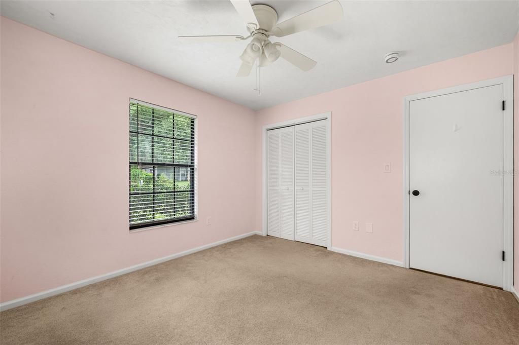 Activo con contrato: $270,000 (3 camas, 2 baños, 1361 Pies cuadrados)
