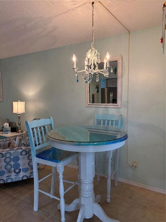 En Venta: $275,000 (2 camas, 2 baños, 910 Pies cuadrados)