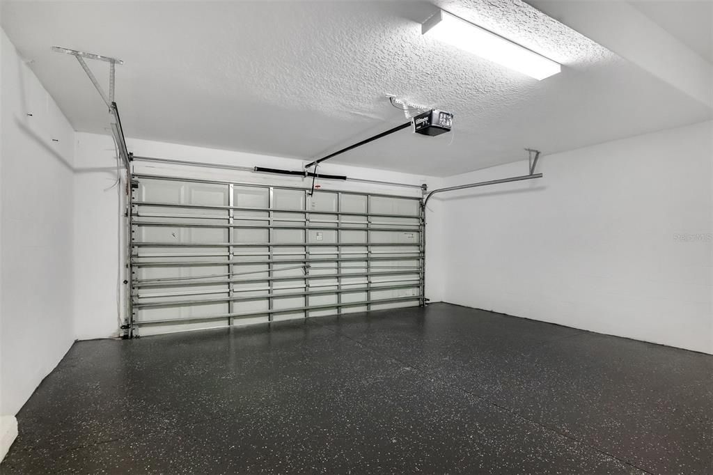 На продажу: $399,000 (4 спален, 2 ванн, 2250 Квадратных фут)