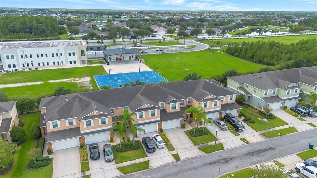 На продажу: $399,000 (4 спален, 2 ванн, 2250 Квадратных фут)