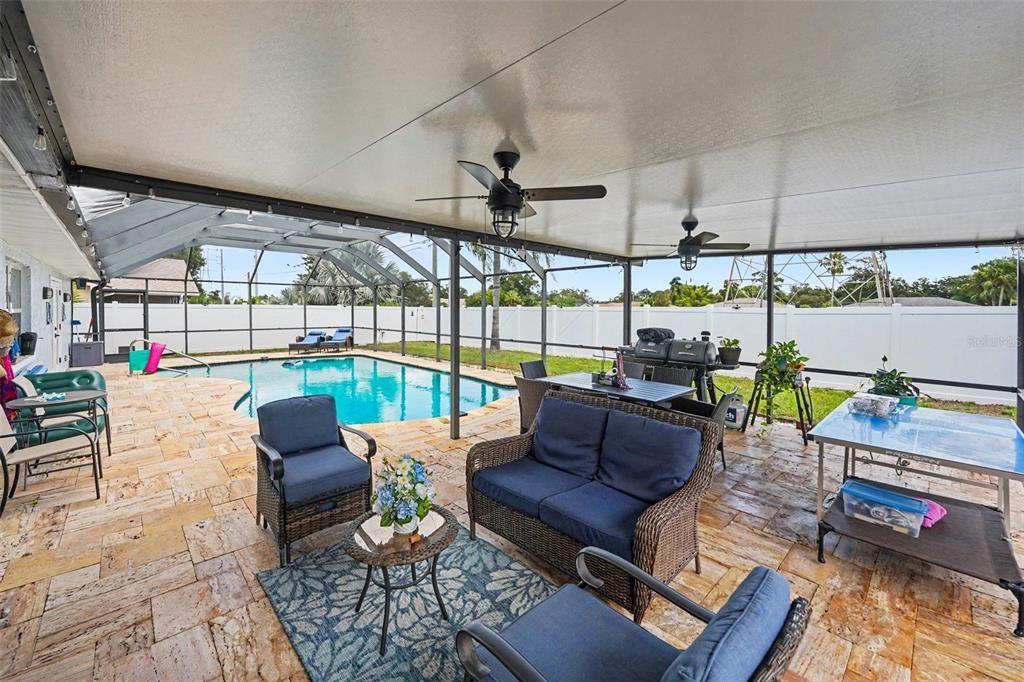 En Venta: $565,000 (3 camas, 2 baños, 1605 Pies cuadrados)