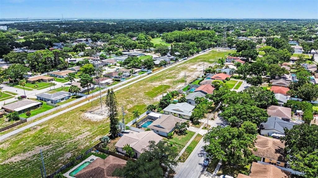 En Venta: $565,000 (3 camas, 2 baños, 1605 Pies cuadrados)