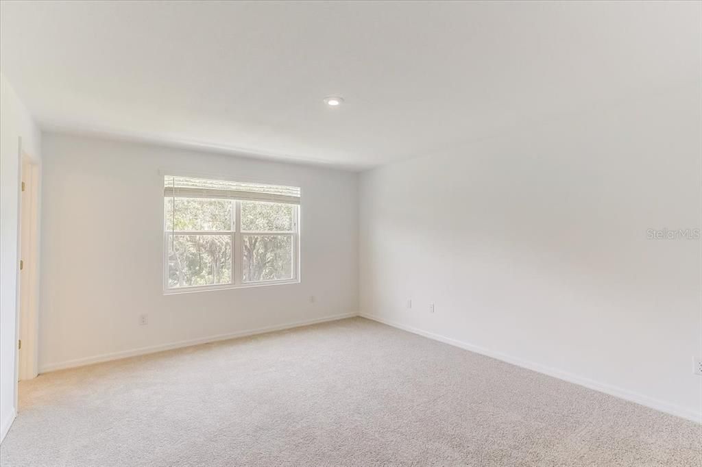 В аренду: $2,300 (3 спален, 2 ванн, 1553 Квадратных фут)