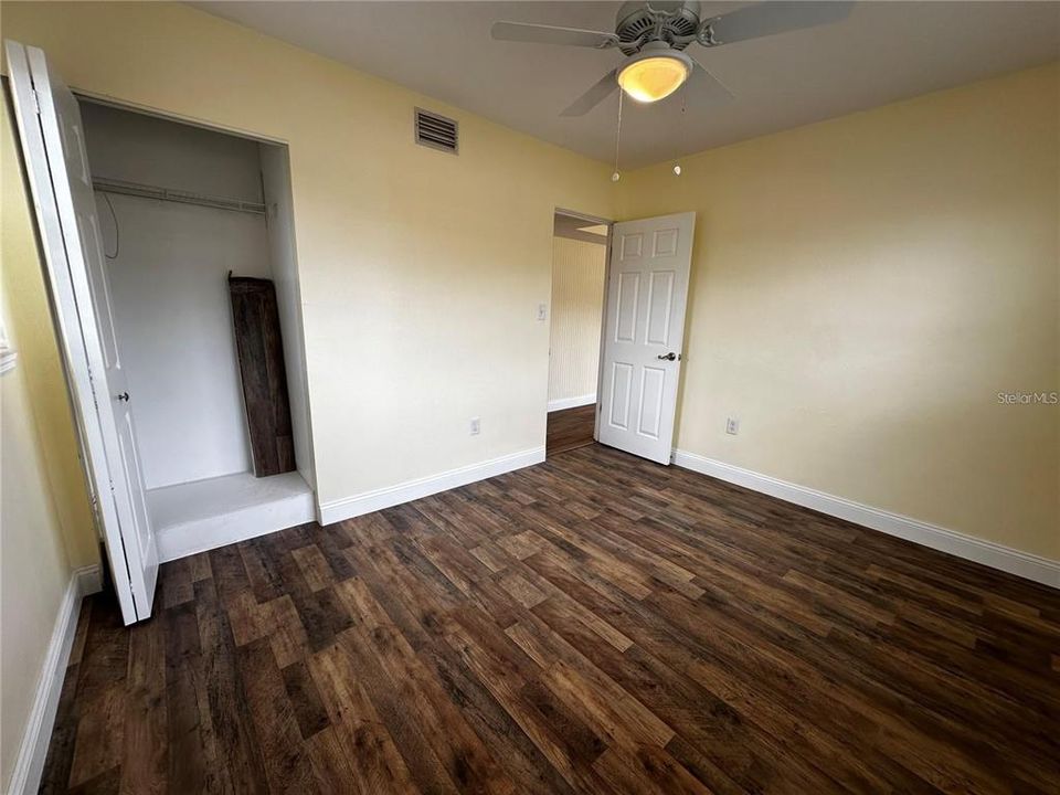 В аренду: $2,450 (3 спален, 2 ванн, 894 Квадратных фут)