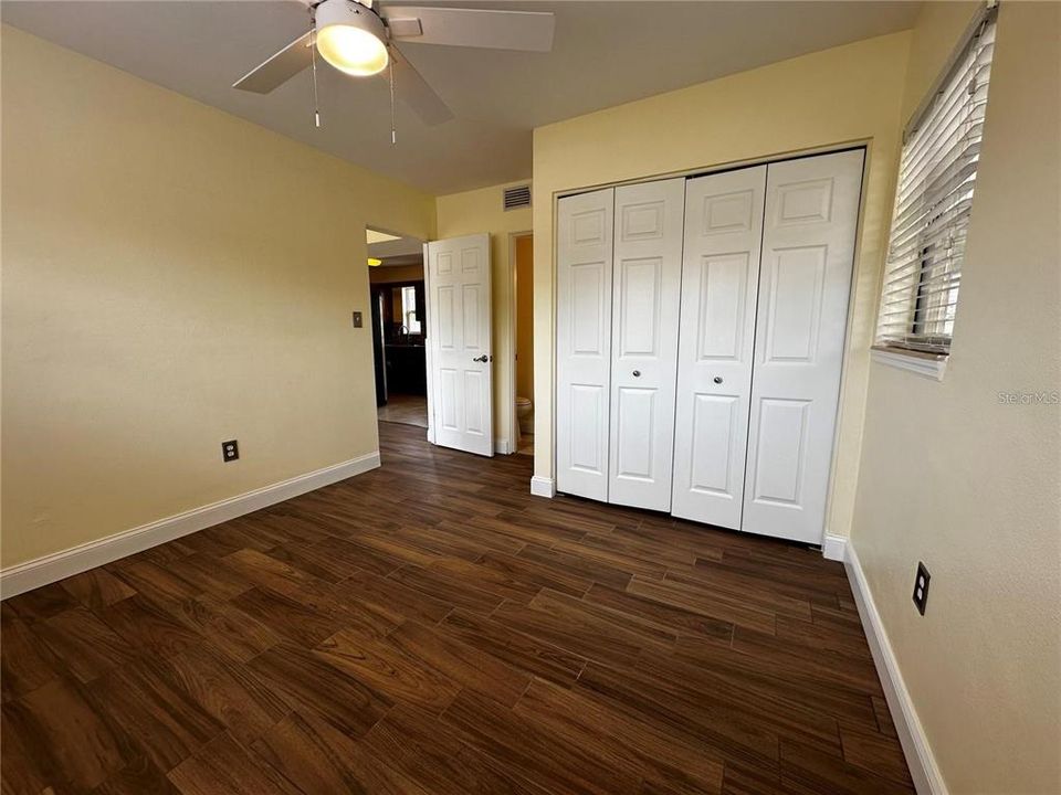 В аренду: $2,450 (3 спален, 2 ванн, 894 Квадратных фут)