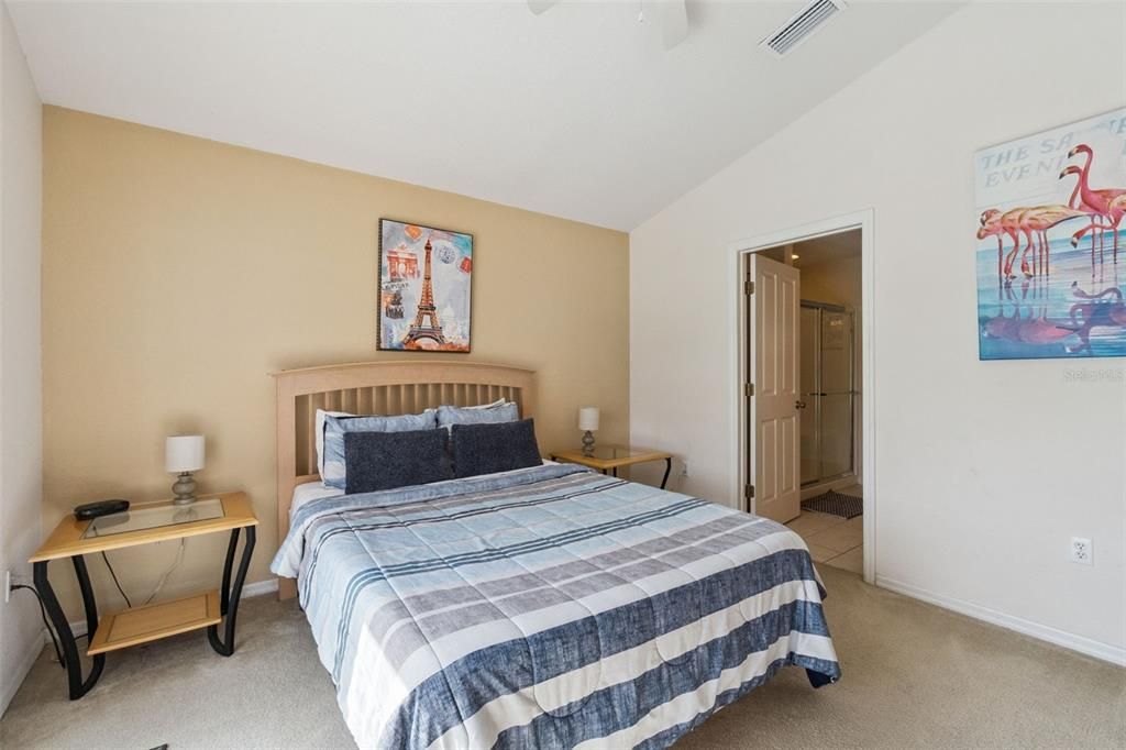 En Venta: $374,999 (4 camas, 3 baños, 1731 Pies cuadrados)