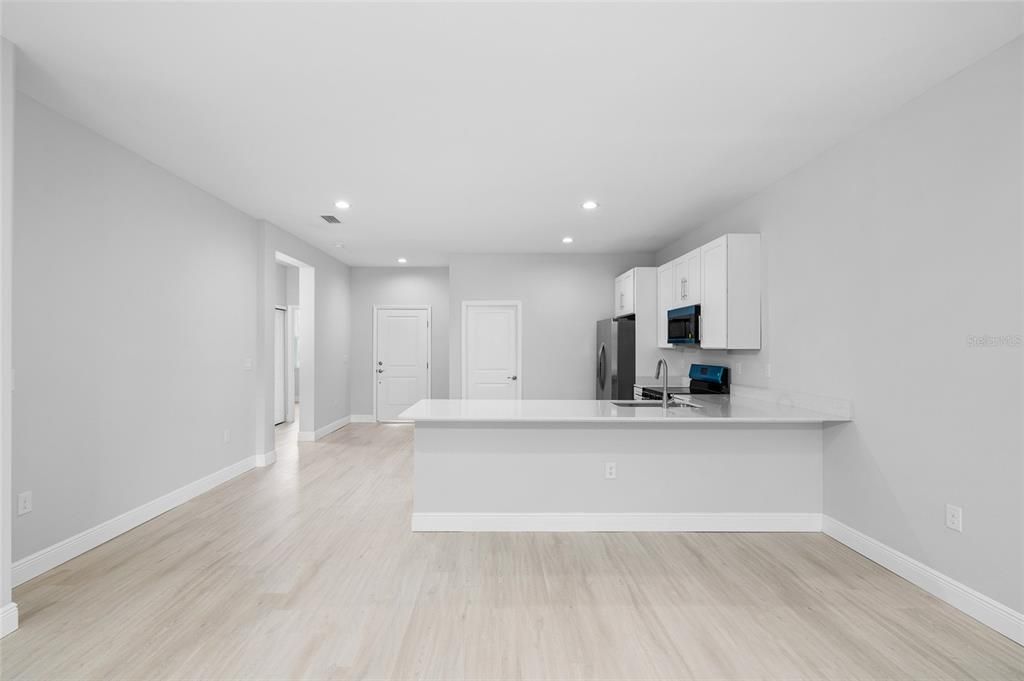 В аренду: $1,590 (3 спален, 2 ванн, 1379 Квадратных фут)