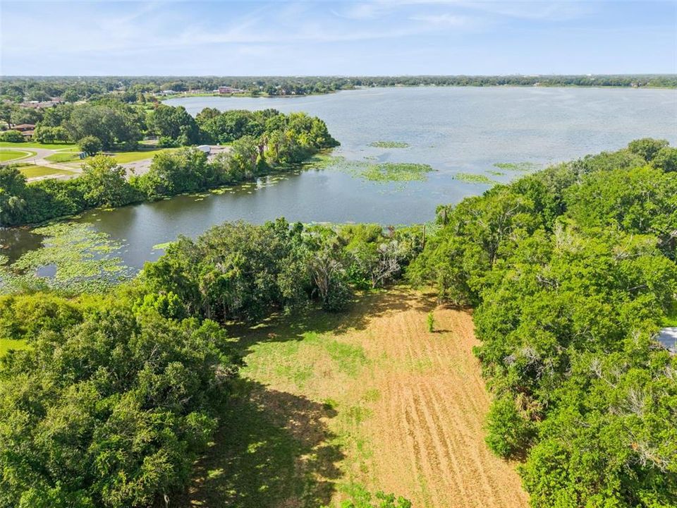 На продажу: $275,000 (3.35 acres)