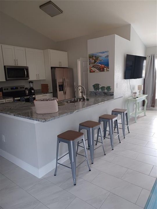 For Sale: $245,000 (3 beds, 2 baths, 1393 Square Feet)