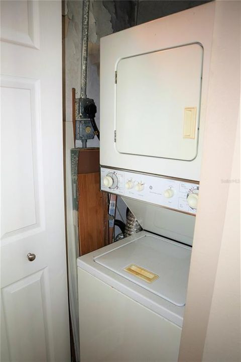 В аренду: $1,550 (2 спален, 1 ванн, 720 Квадратных фут)