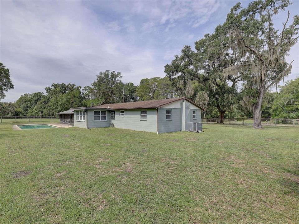 Active With Contract: $599,000 (4 beds, 2 baths, 1578 Square Feet)