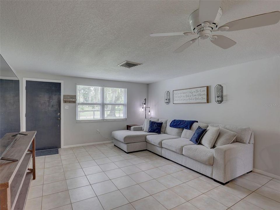 Active With Contract: $599,000 (4 beds, 2 baths, 1578 Square Feet)