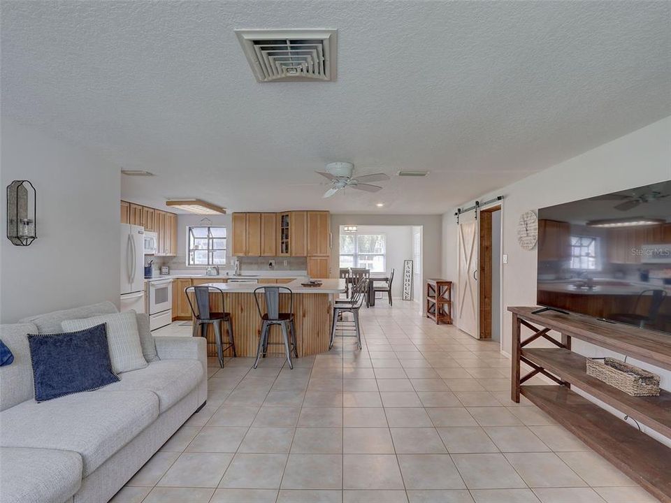 Active With Contract: $599,000 (4 beds, 2 baths, 1578 Square Feet)