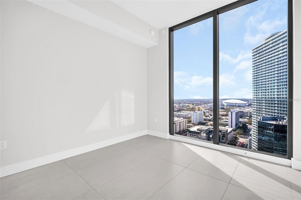 For Rent: $6,100 (2 beds, 2 baths, 1339 Square Feet)