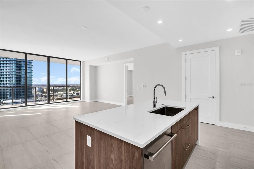 For Rent: $6,100 (2 beds, 2 baths, 1339 Square Feet)