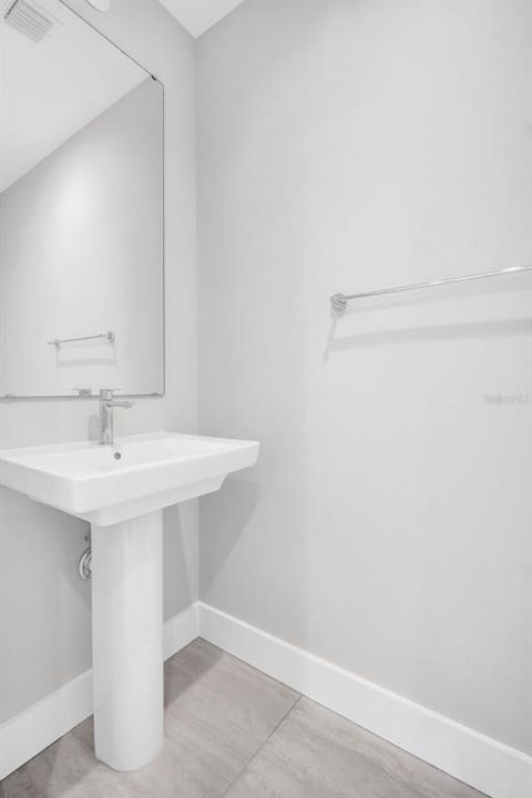 For Rent: $6,100 (2 beds, 2 baths, 1339 Square Feet)