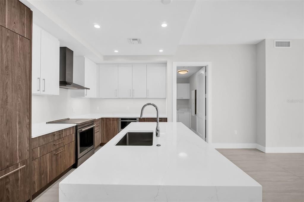 For Rent: $6,100 (2 beds, 2 baths, 1339 Square Feet)
