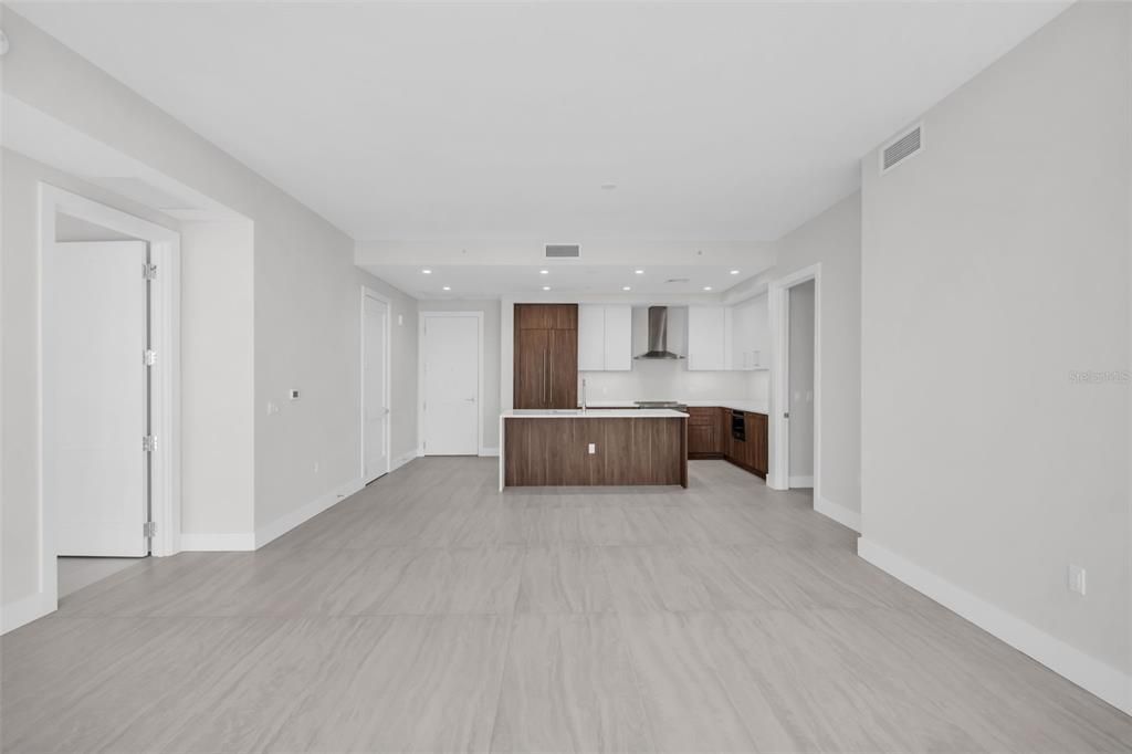 For Rent: $6,100 (2 beds, 2 baths, 1339 Square Feet)