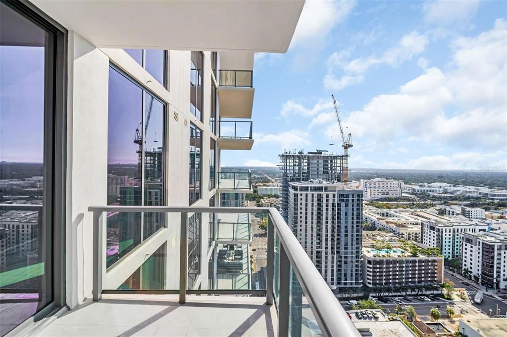 For Rent: $6,100 (2 beds, 2 baths, 1339 Square Feet)