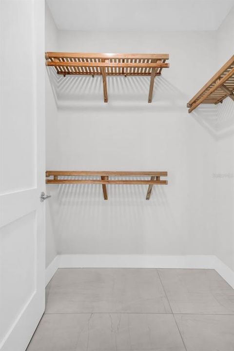 For Rent: $6,100 (2 beds, 2 baths, 1339 Square Feet)