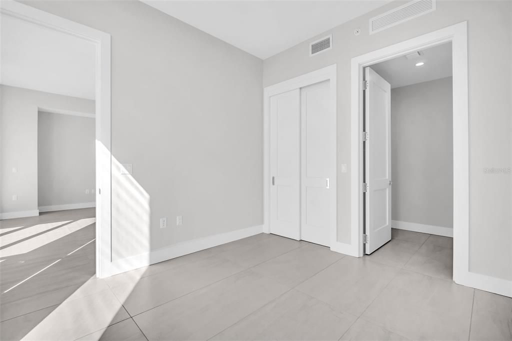 For Rent: $6,100 (2 beds, 2 baths, 1339 Square Feet)