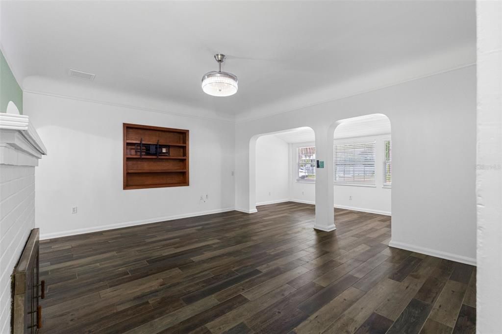 В аренду: $3,675 (4 спален, 2 ванн, 1688 Квадратных фут)