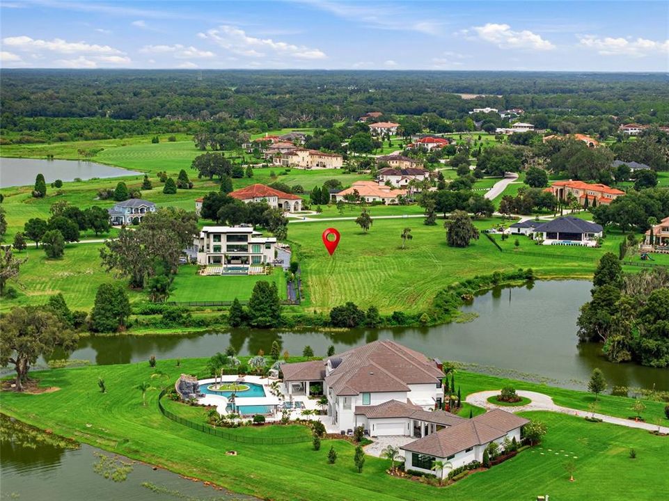 En Venta: $950,000 (2.05 acres)