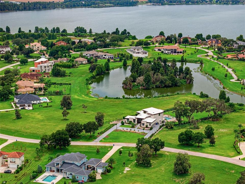 En Venta: $950,000 (2.05 acres)