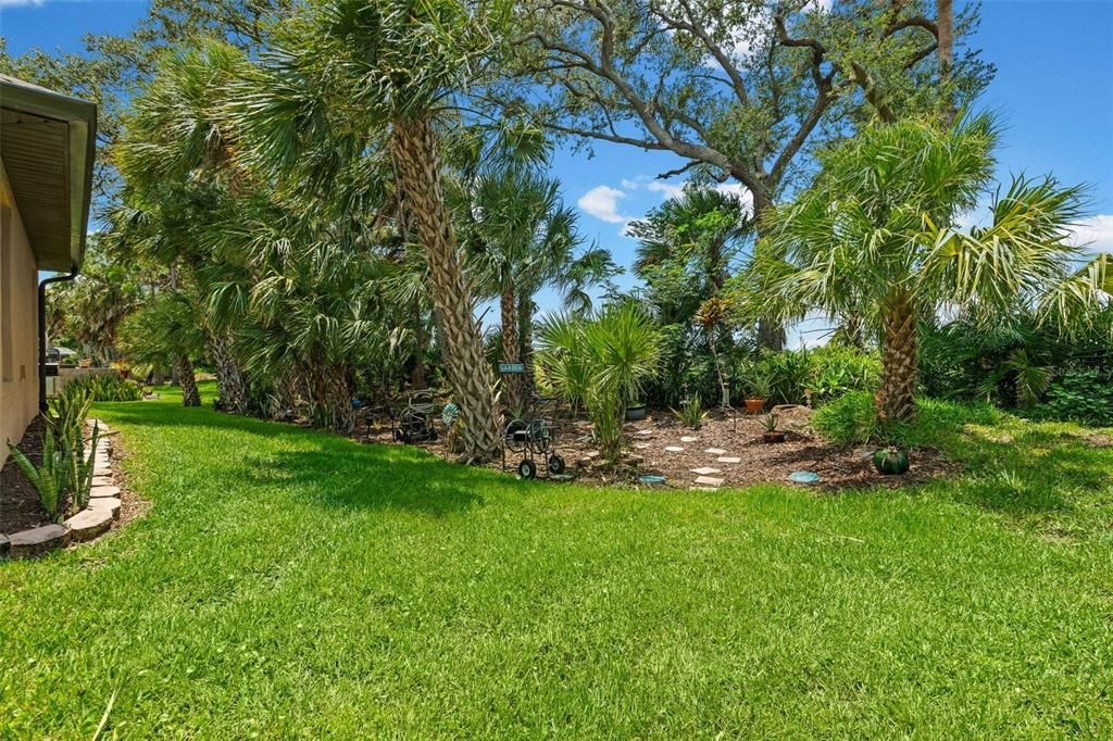 For Sale: $415,000 (3 beds, 2 baths, 1958 Square Feet)