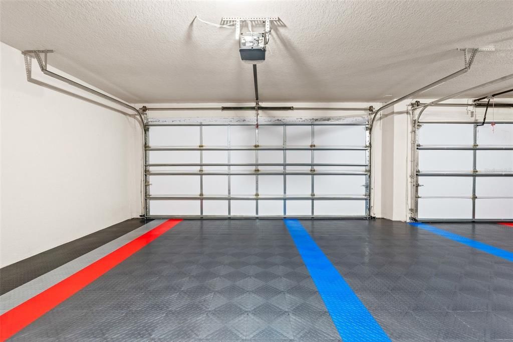For Sale: $415,000 (3 beds, 2 baths, 1958 Square Feet)