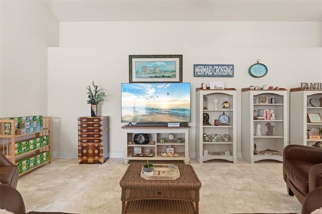 For Sale: $415,000 (3 beds, 2 baths, 1958 Square Feet)