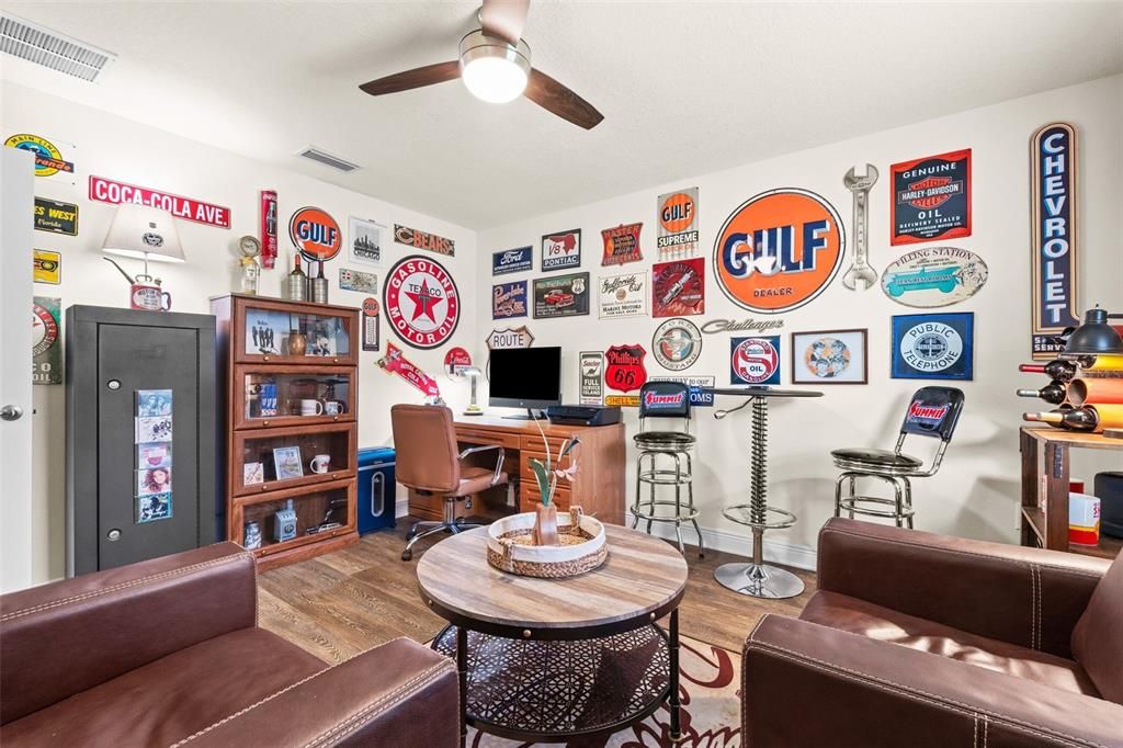 For Sale: $415,000 (3 beds, 2 baths, 1958 Square Feet)