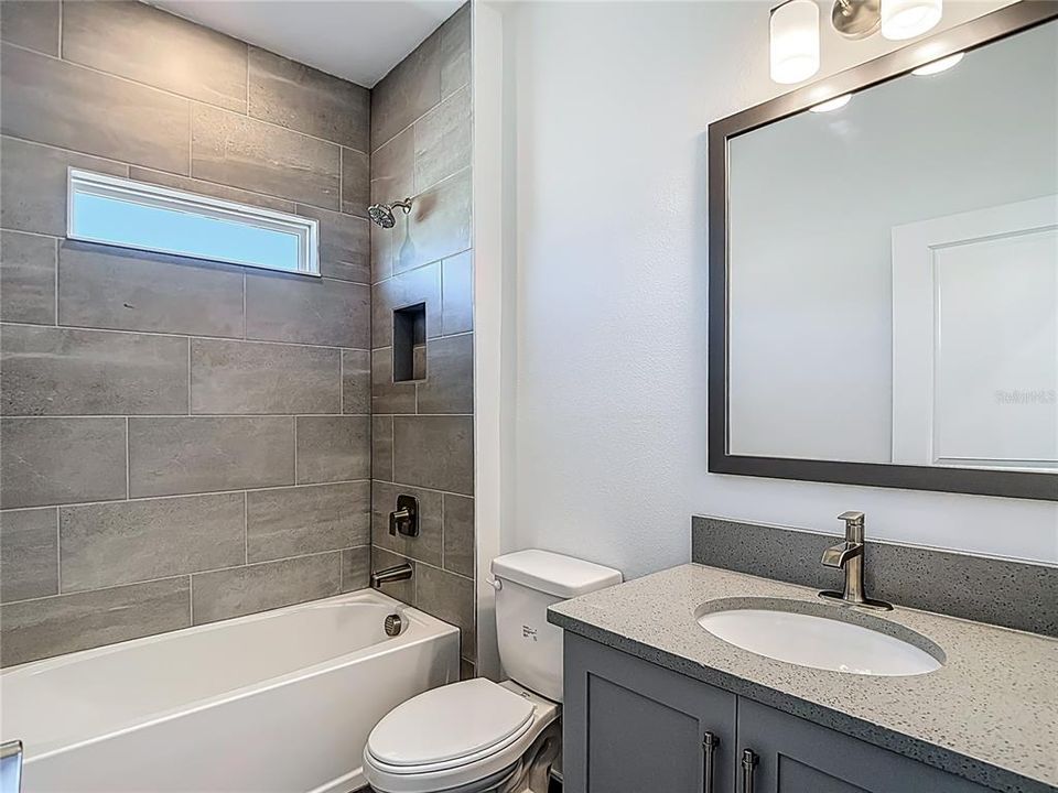 For Rent: $11,450 (5 beds, 4 baths, 3760 Square Feet)