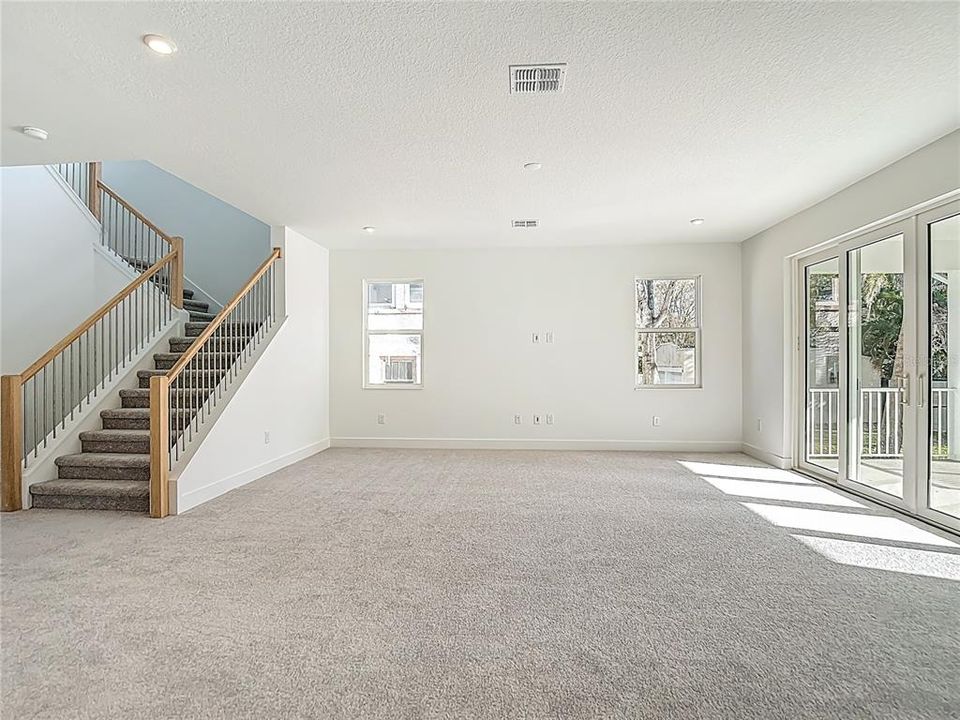 For Rent: $11,450 (5 beds, 4 baths, 3760 Square Feet)
